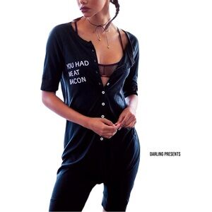 DAYDREAM NATION ‘YOU HAD ME AT BACON’ ROMPER WOMEN COLOR BLACK SIZE S